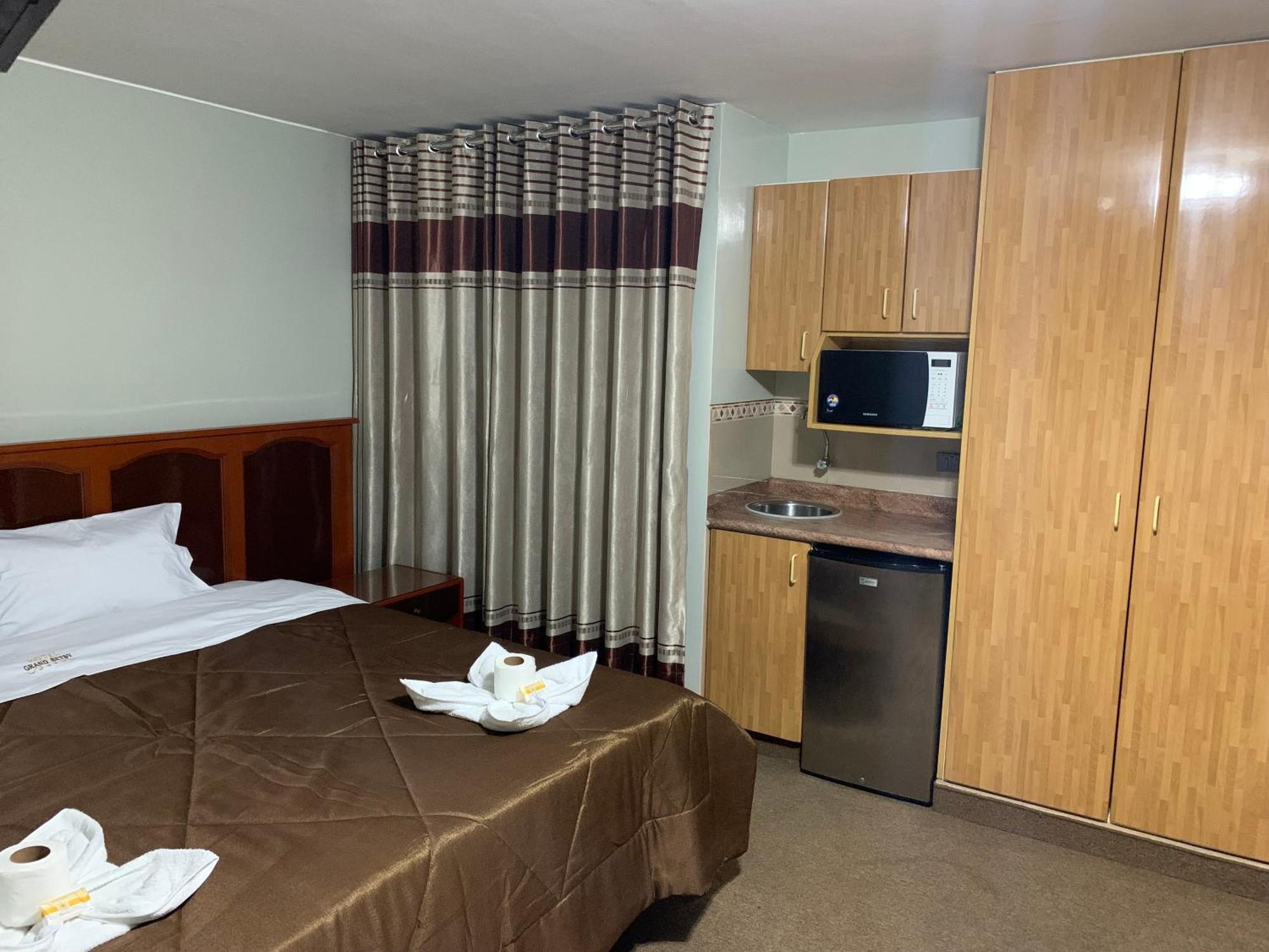 Grand Hotel Betsy Lima Luaran gambar