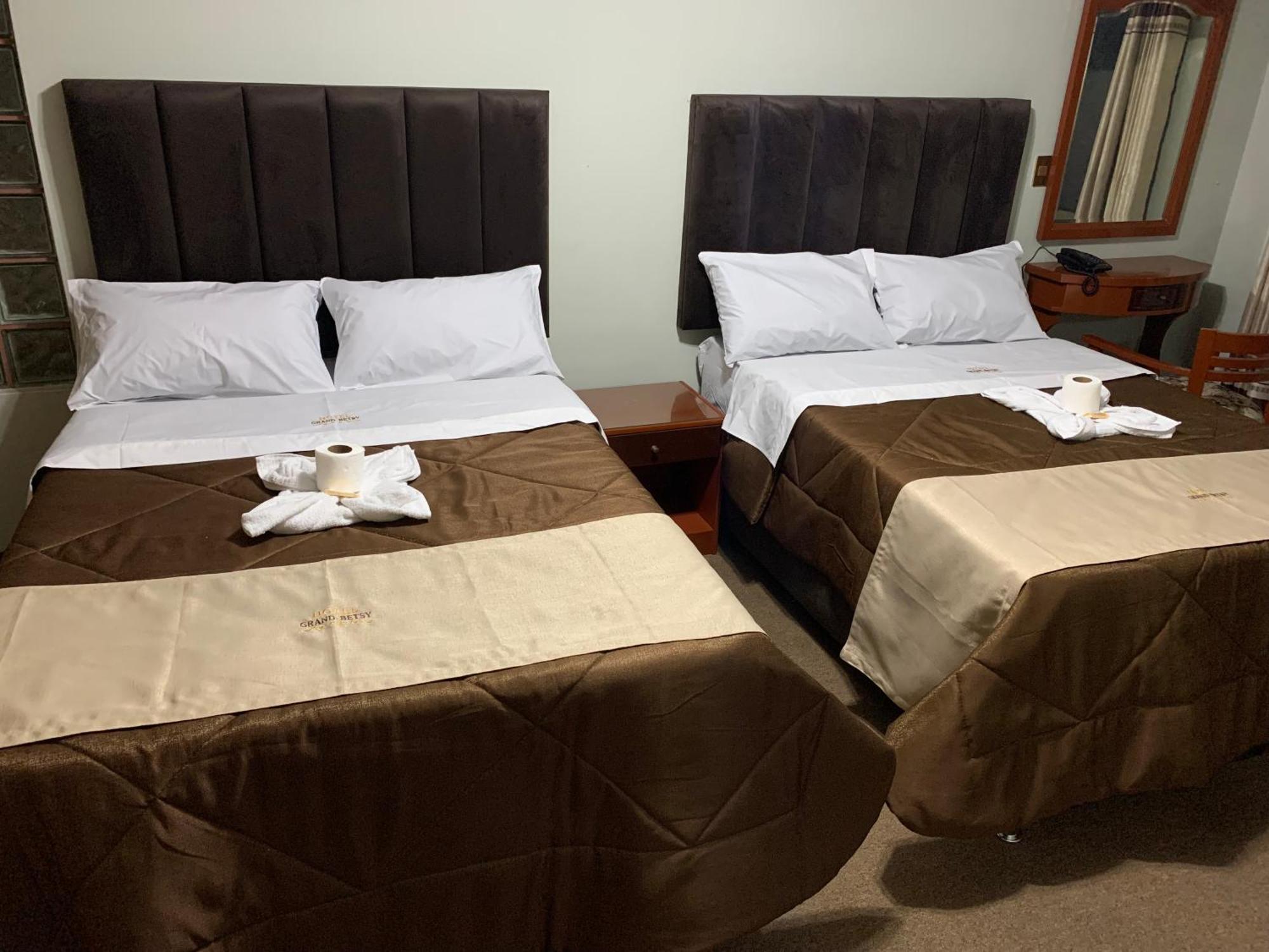 Grand Hotel Betsy Lima Luaran gambar