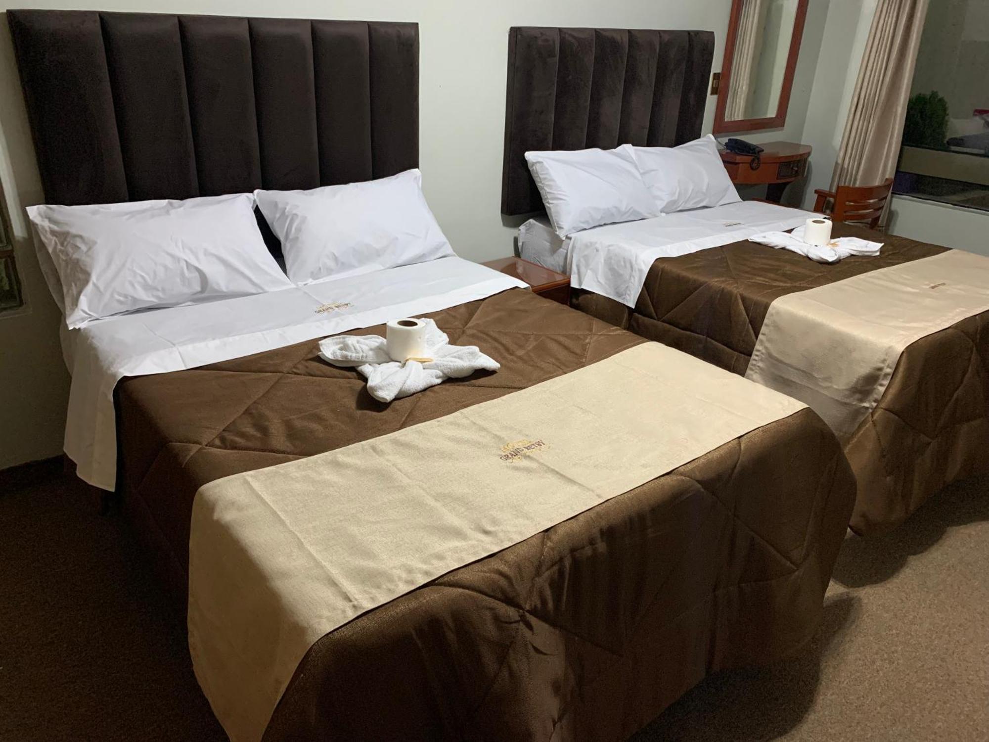 Grand Hotel Betsy Lima Luaran gambar