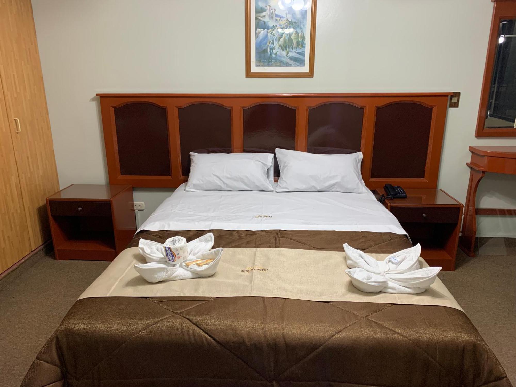 Grand Hotel Betsy Lima Luaran gambar