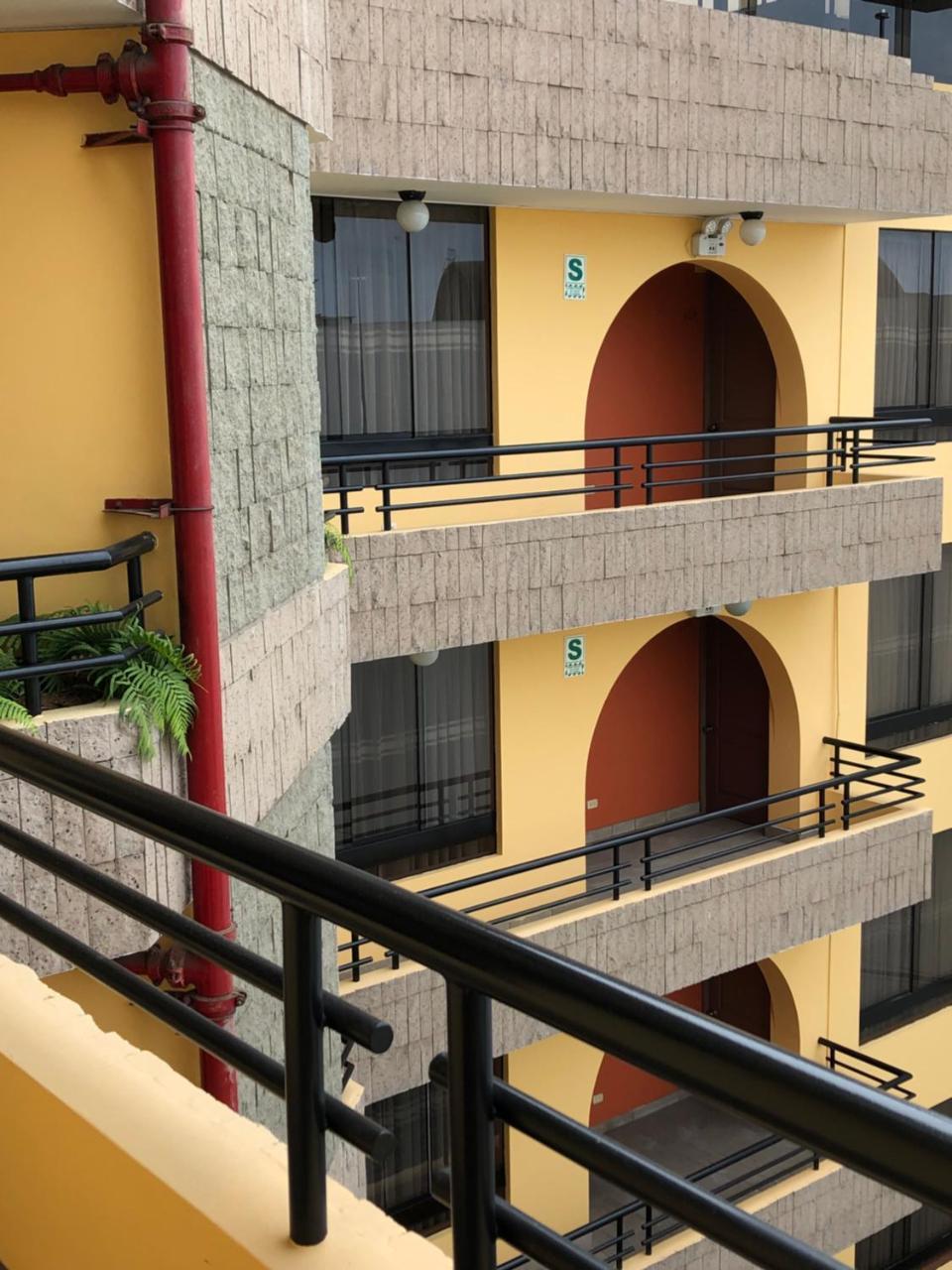 Grand Hotel Betsy Lima Luaran gambar